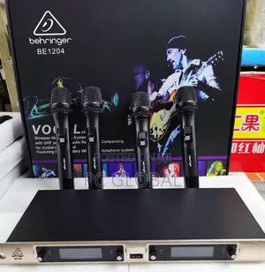 Wireless Microphone 4 in 1 Behringer