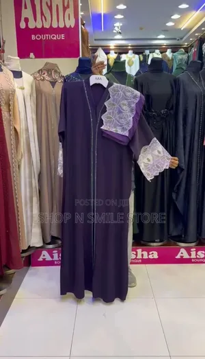 Dubai Lace Strim Abayas