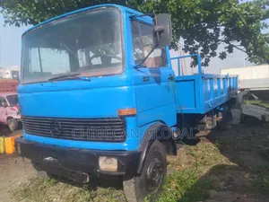 913 Pickup Truck 6 Tyres (Foreign Used)