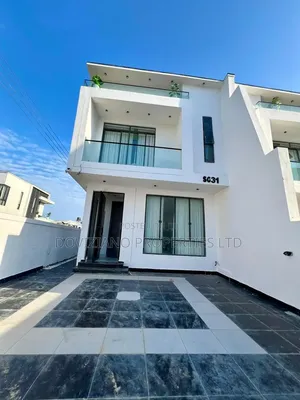5bdrm Duplex in Ikota for sale