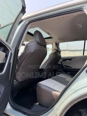 Toyota RAV4 Adventure AWD 2020 Green