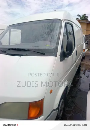Ford Transit 2000 White