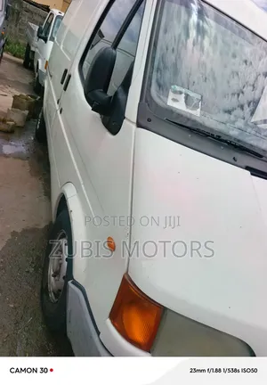 Ford Transit 2000 White