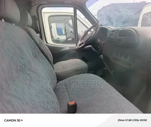 Ford Transit 2000 White