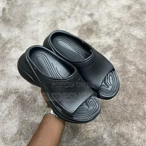 Balenciaga Pool Slide