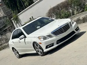 Mercedes-Benz E350 Base 2dr Cabriolet (3.5L 6cyl 7A) 2011 White
