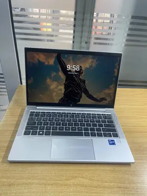 Laptop HP EliteBook 830 G8 16GB Intel Core i7 SSD 512GB