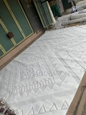 7x10fts Cream Mat Turkish Center Rug