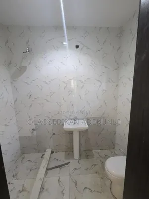 3bdrm Duplex in Akala Estate Akobo for rent