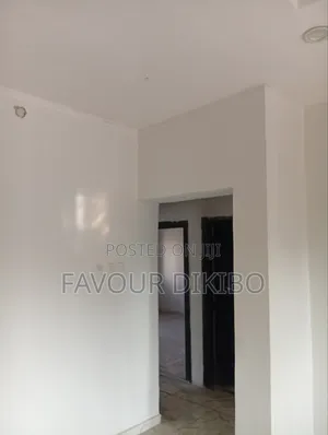 2bdrm Block of Flats in Edina Estate, Trans Amadi for rent