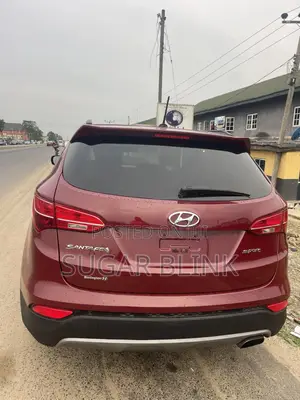 Hyundai Santa Fe 2015 Red