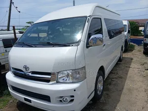 Toyota HiAce 2012 White