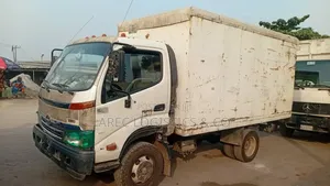 Trucks/Vans/Hiabs for Moving