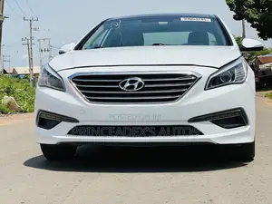 Hyundai Sonata Limited 2.0T 4dr Sedan (2.0L 4cyl Turbo 6A) 2015