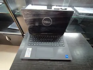 Laptop Dell Latitude 7420 16GB Intel Core i7 SSD 350GB