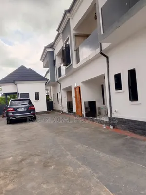 2bdrm Block of Flats in Army Estate, Warri for rent