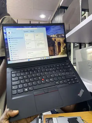 Laptop Lenovo ThinkPad E14 Gen 2 8GB Intel Core i3 SSD 256GB