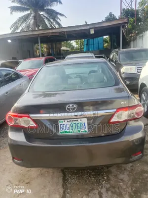 Toyota Corolla 2012 Gray