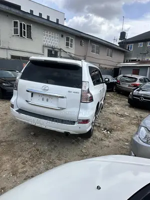 Lexus GX 460 Luxury 2016 White