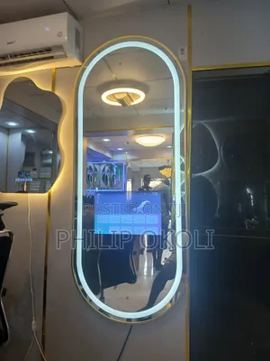 170x80 Mirror With Television 3lights