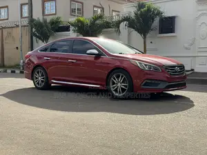 Hyundai Sonata Sport 2.0T Sedan FWD (2.0L 4cyl 6A) 2017 Red
