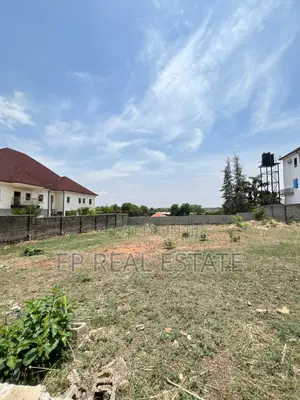 1600sqm Land