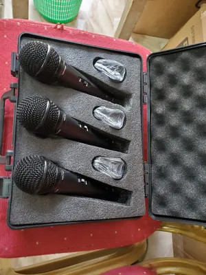 Microphone