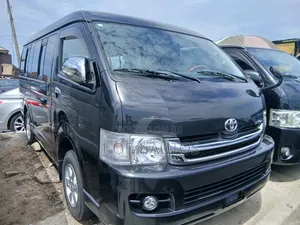 Toyota HiAce 2018 Black
