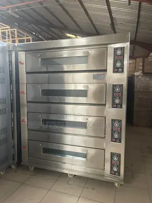 4 Deck, 16 Trays Oven