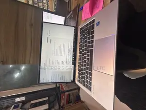 Laptop HP EliteBook 1040 G8 8GB Intel Core i7 SSD 256GB