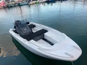 5 - 7 Seaters Boat