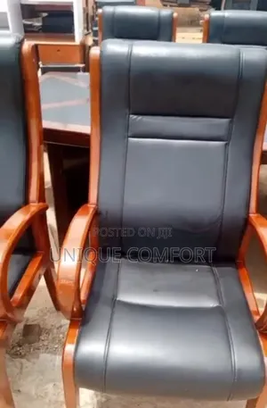 Imported Sturdy Conference Table With Sturdy 7 Chairs (Tokunbo)
