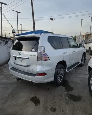 Lexus GX 460 Luxury 2016 White