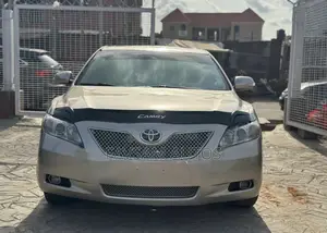 Toyota Camry 2009 Gold