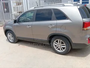 Kia Sorento EX 4dr SUV AWD (3.3L 6cyl 6A) 2014 Gray