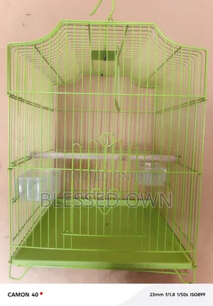 Beautiful Parrots Birds Cage With a Removable Tray.