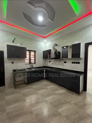 Furnished 4bdrm Duplex in GRA Phase 1 for sale
