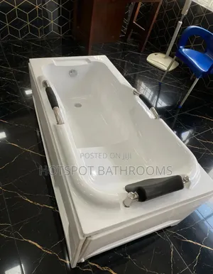 Quality White Executive Bathtub