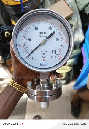 Pressure Gauge With Base