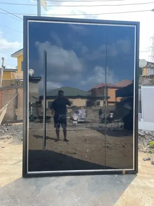 I Produce Top Notch Pivot Door