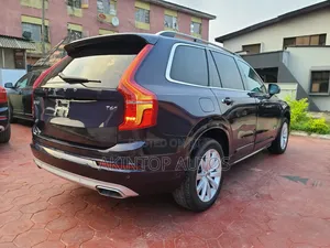 Volvo XC90 T6 Momentum 4dr SUV AWD (2.0L 4cyl Twincharger 8A) 2016 Blue