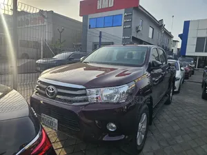 Toyota Hilux Revo Double Cab Petrol 2.7 AWD 2020 Black