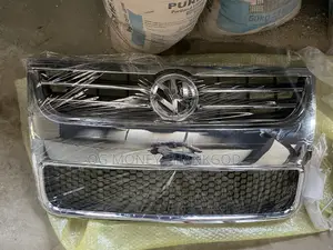 Front Grill Volkswagen Touareg 2008