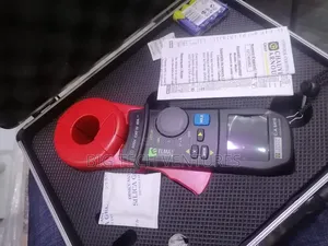 Clamp on Ground Resistance Tester