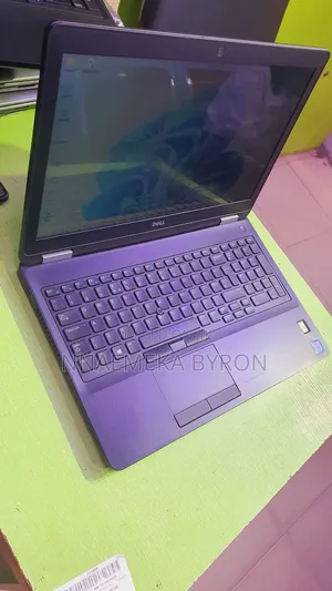 Laptop Dell Latitude 5400 8GB Intel Core i5 HDD 500GB
