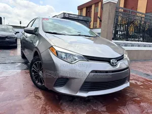 Toyota Corolla LE Premium 4dr Sedan (1.8L 4cyl CVT) 2016 Brown