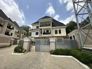 9bdrm Mansion in Asokoro for sale
