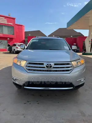 Toyota Highlander 2012 Silver