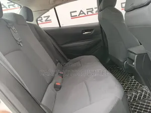 Toyota Corolla LE 2020 White
