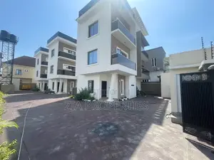 4bdrm Duplex in Agungi for sale